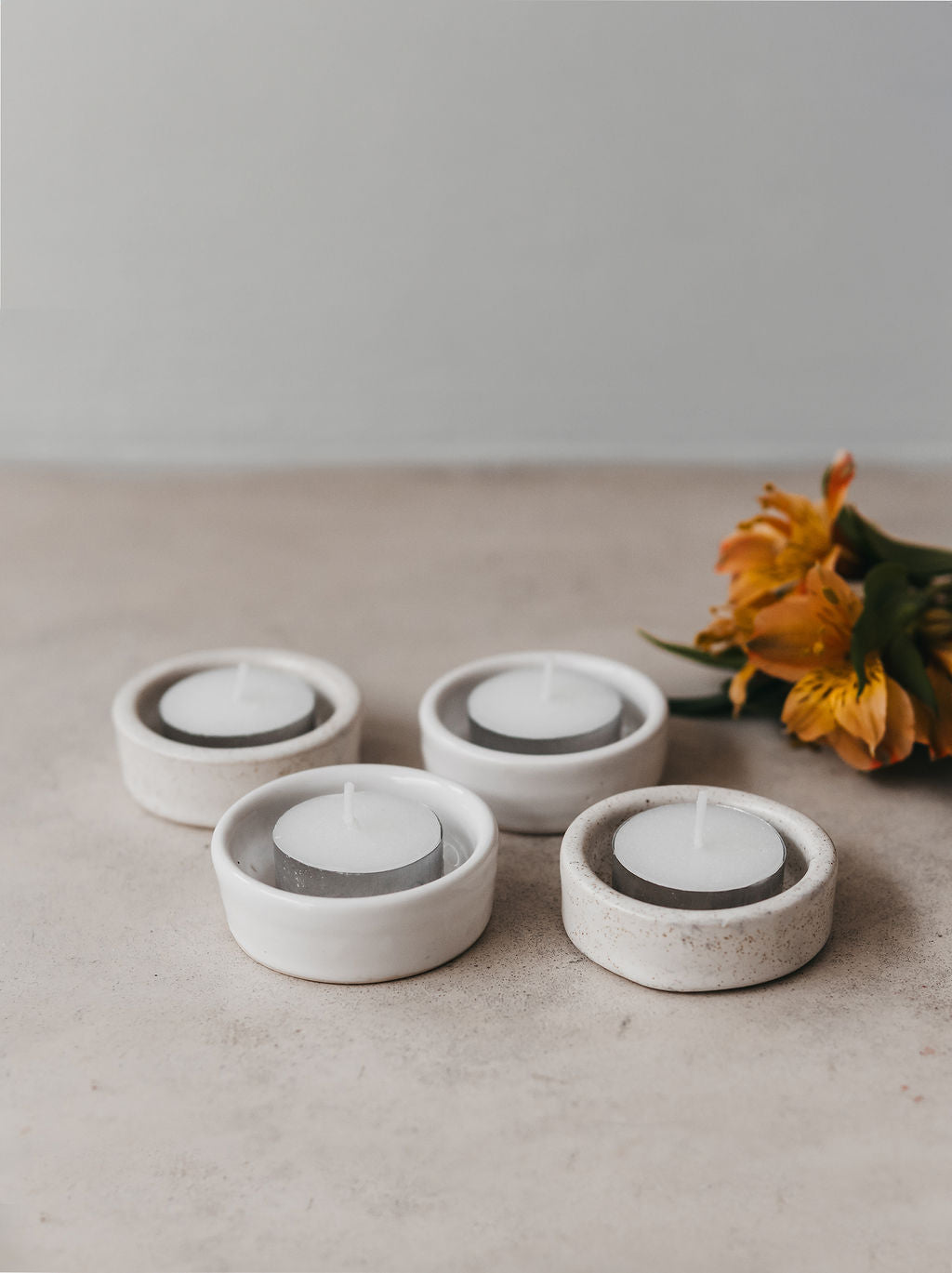 Ceramic tea light candle holder