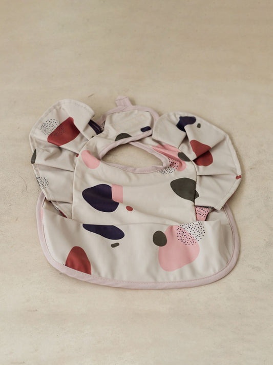 Trend{ING}s Playful baby bibs in Colourful Geometric colour