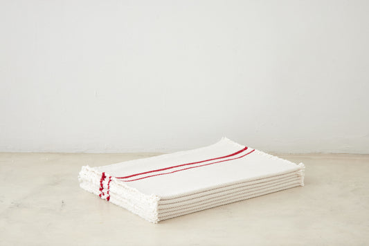 Trend-ings Woven Table Placemats, available in a set of 6, Red Stripe colour