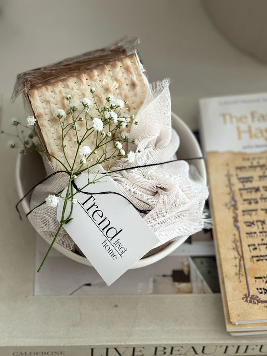 Trend-ings Pesach Elegance Gift Set, including Trend{ing} bowl, Matzah, Curated together to bring you the most gorgeous gift