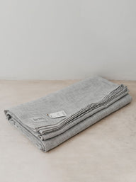 Trend-ings Dove grey linen tablecloth